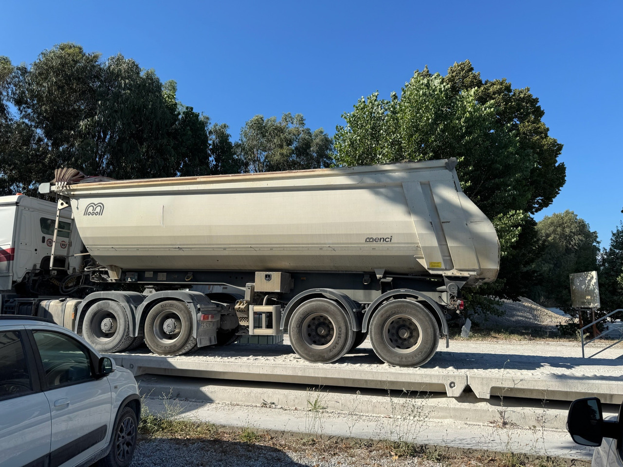 MENCI Semirimorchio Ribaltabile Mezzo d'opera - Tipper semi-trailer: picture 4 MENCI Semirimorchio Ribaltabile Mezzo d'opera - Tipper semi-trailer: picture 4