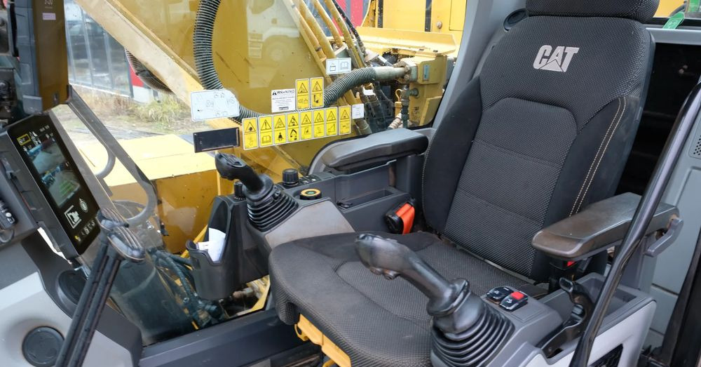 Crawler excavator Caterpillar 320 2D ADVANSE JAPAN MODEL 2020R: picture 10