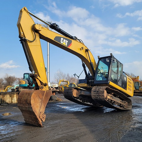 Crawler excavator CAT 320E-2: picture 8