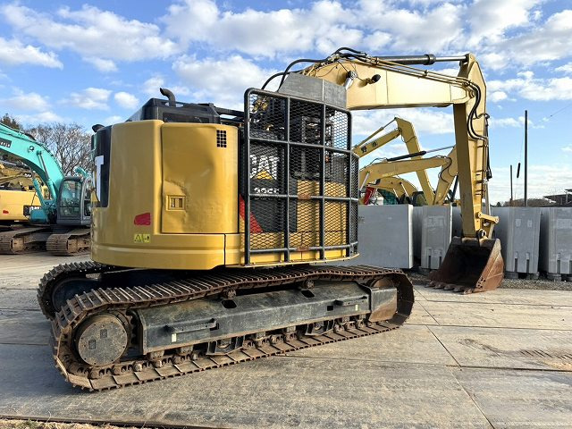 CAT 325FLCR - Crawler excavator: picture 5 CAT 325FLCR - Crawler excavator: picture 5