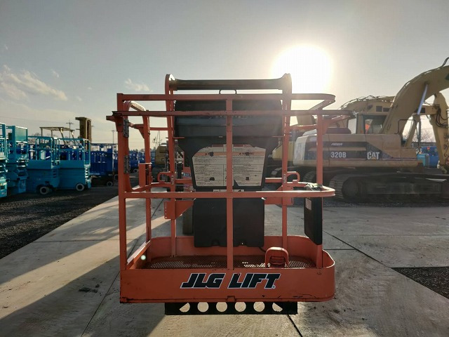 JLG E300AJP - Articulated boom: picture 2 JLG E300AJP - Articulated boom: picture 2