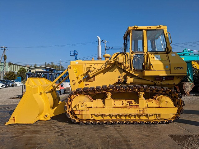 KOMATSU D75S-5 - Crawler loader: picture 3 KOMATSU D75S-5 - Crawler loader: picture 3