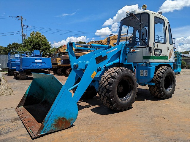 MITSUBISHI WS310-3 - Wheel loader: picture 1 MITSUBISHI WS310-3 - Wheel loader: picture 1