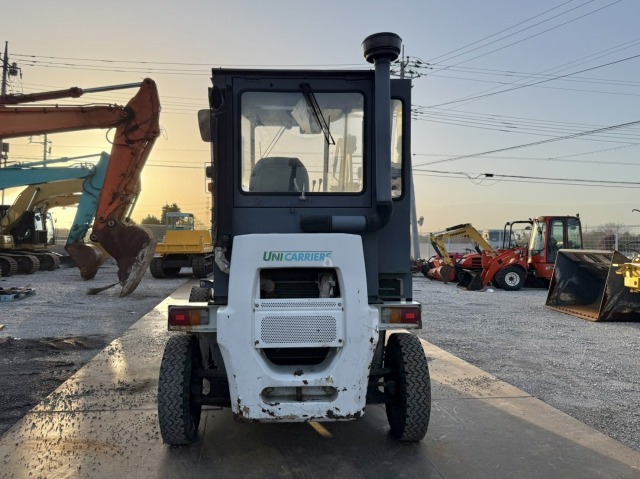 UNICARRIERS SD25-2 - Wheel loader: picture 4 UNICARRIERS SD25-2 - Wheel loader: picture 4