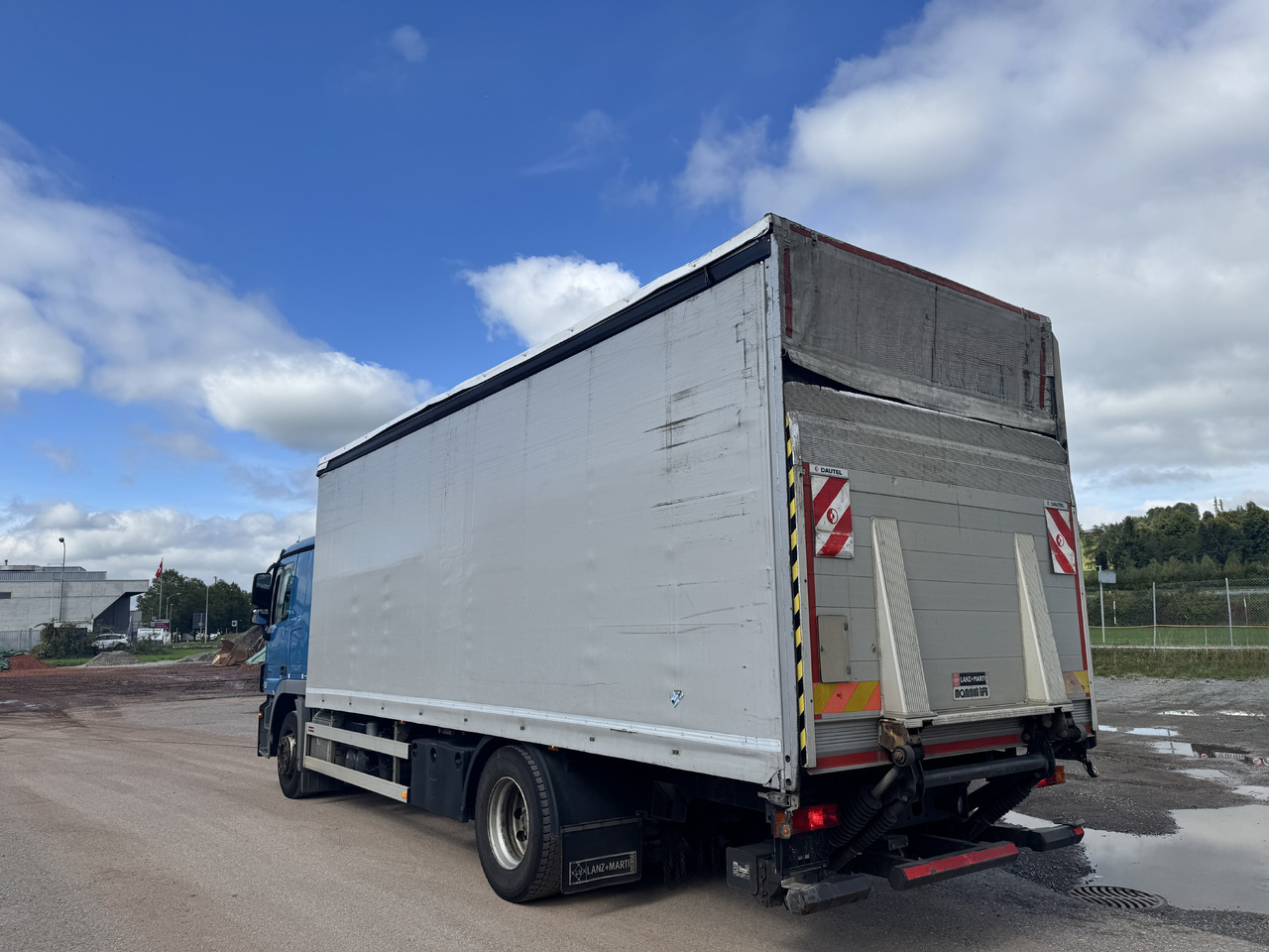 MERCEDES-BENZ Actros 1836 4x2 Blache-Hebebühne - Curtainsider truck: picture 2 MERCEDES-BENZ Actros 1836 4x2 Blache-Hebebühne - Curtainsider truck: picture 2