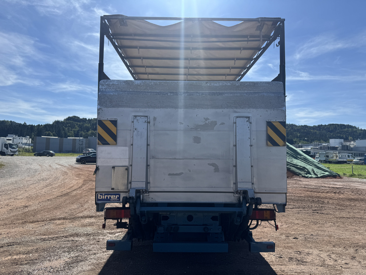 VOLVO FM7-290 4x2 Blache-Hebebühne - Curtainsider truck: picture 4 VOLVO FM7-290 4x2 Blache-Hebebühne - Curtainsider truck: picture 4