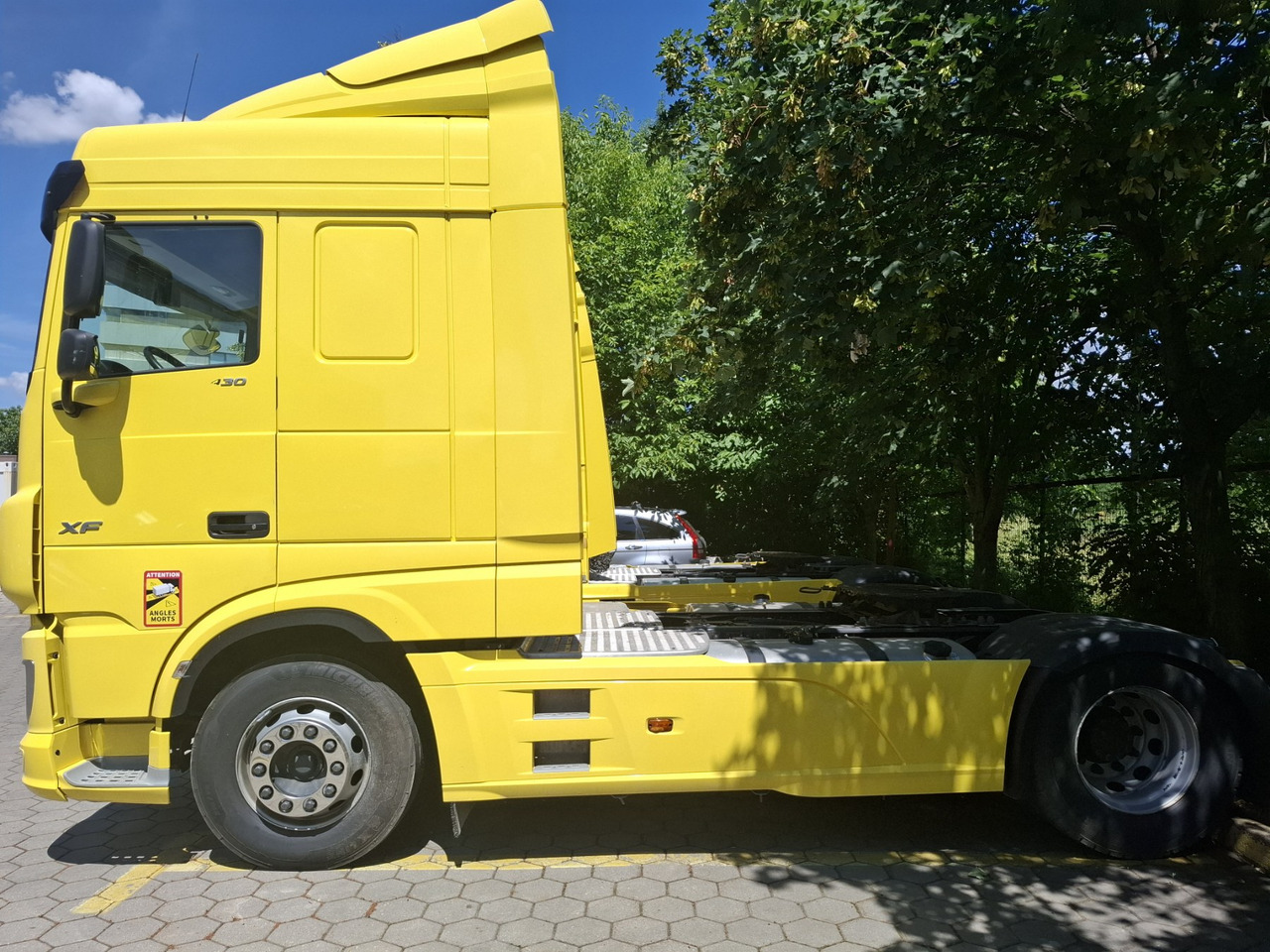 DAF XF430 FT NGI - Tractor unit: picture 4 DAF XF430 FT NGI - Tractor unit: picture 4