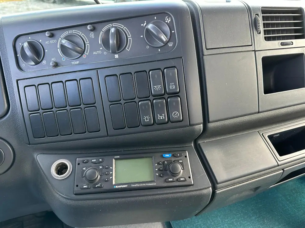 Crane truck, Dropside/ Flatbed truck MAN TGM 18.280 *202000 km*Grue EFFER type 120 3 S*PREMIER PROPRIO: picture 20 Crane truck, Dropside/ Flatbed truck MAN TGM 18.280 *202000 km*Grue EFFER type 120 3 S*PREMIER PROPRIO: picture 20