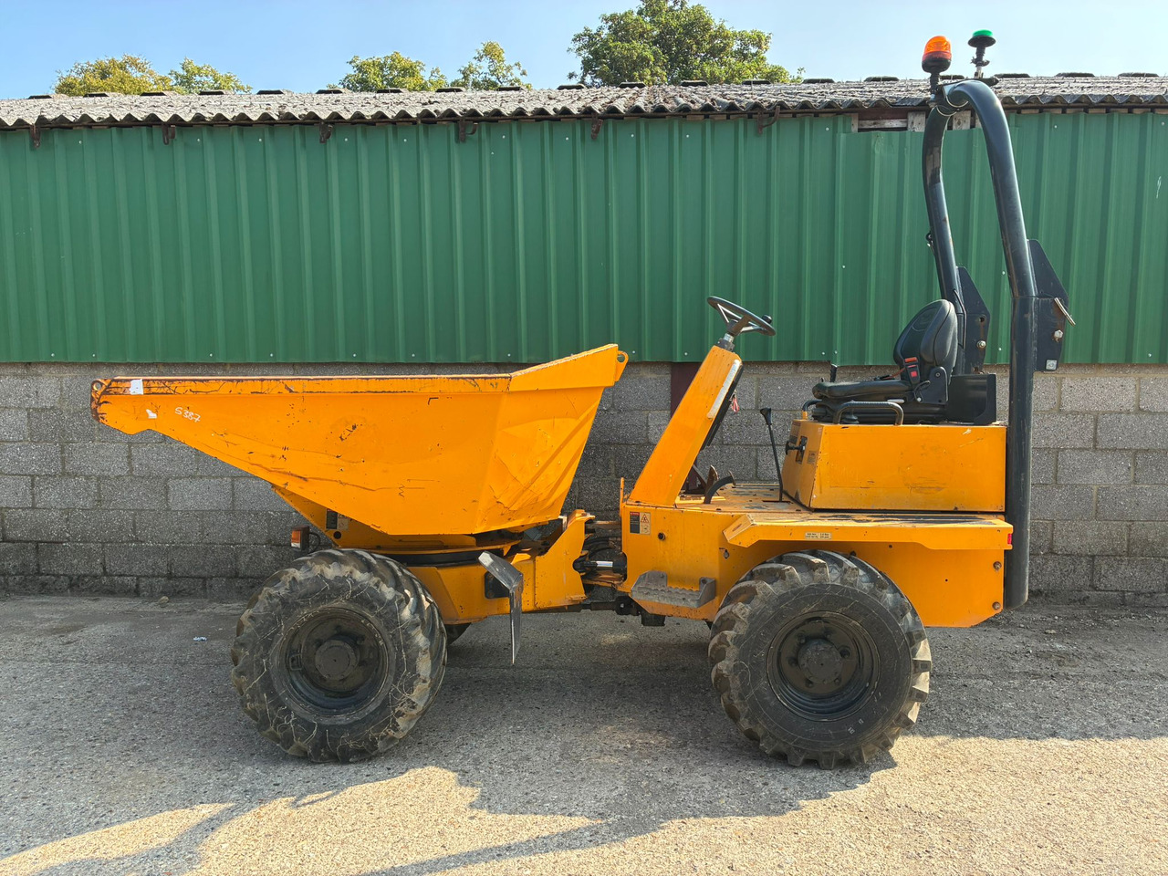 THWAITES MACH 573 - Dumper: picture 1 THWAITES MACH 573 - Dumper: picture 1
