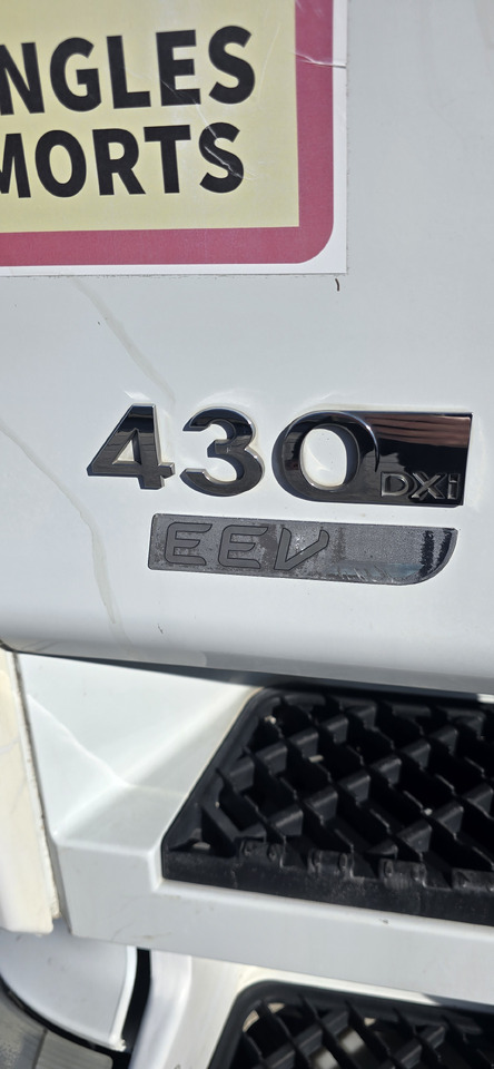 Tractor unit RENAULT PRENIUM: picture 6