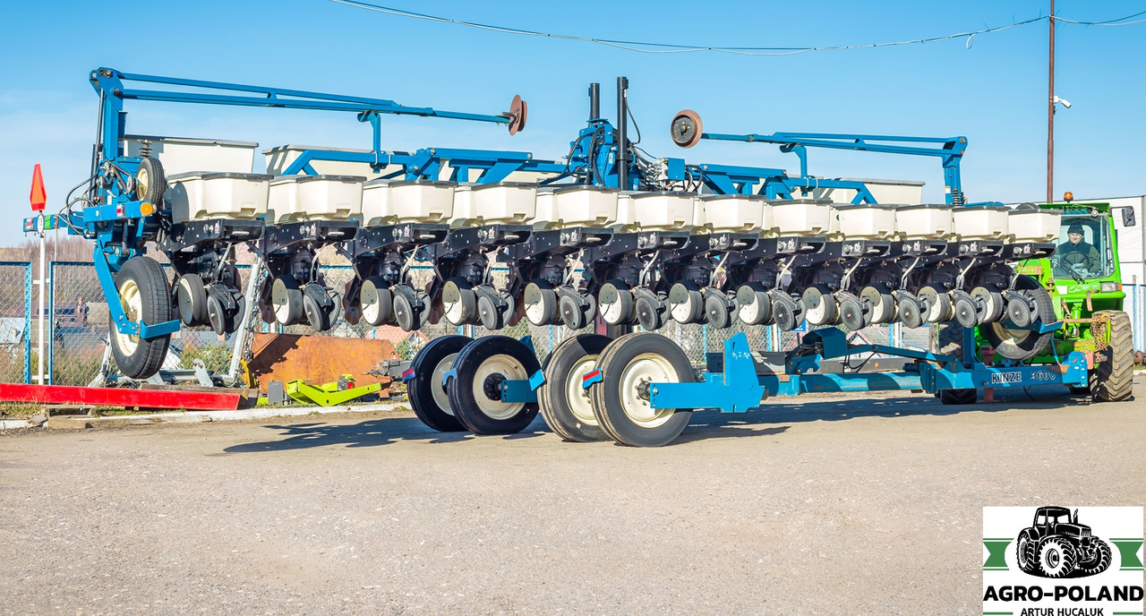 KINZE 3600 - 2006 ROK - 12 RZĘDOWY + ZBIORNIK NA NAWÓZ I MIKROELEMENTY - Precision sowing machine: picture 3 KINZE 3600 - 2006 ROK - 12 RZĘDOWY + ZBIORNIK NA NAWÓZ I MIKROELEMENTY - Precision sowing machine: picture 3