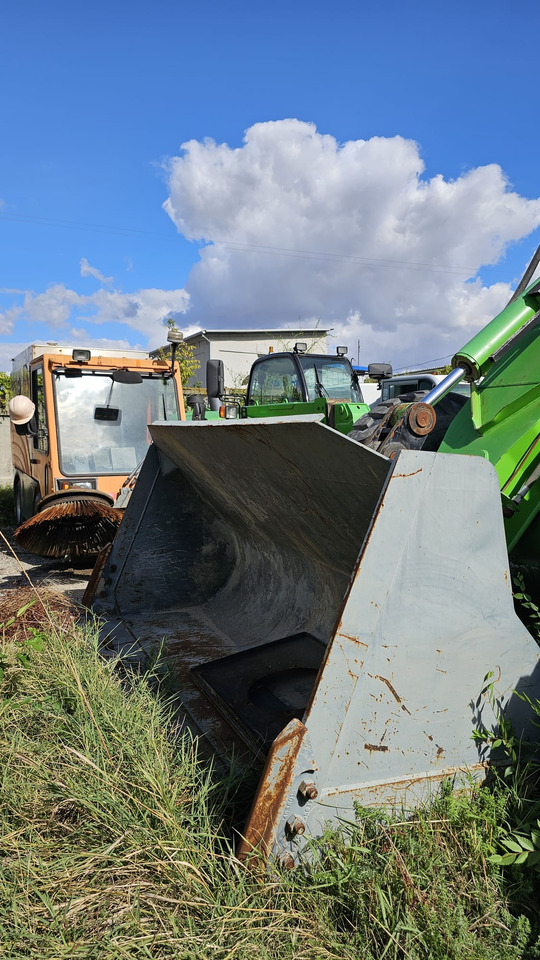 Wheel loader CATERPILLAR 924H: picture 9