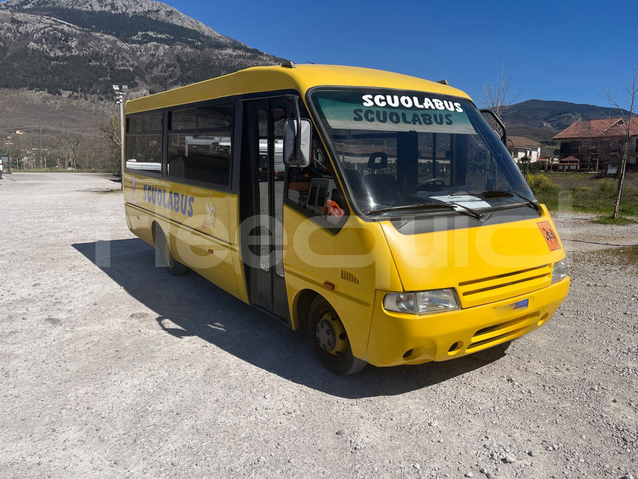 Bundle di 4 mezzi Iveco - Cacciamali Iveco - Cacciamali Iveco - Cacciamali Iveco - A50 - School bus: picture 1 Bundle di 4 mezzi Iveco - Cacciamali Iveco - Cacciamali Iveco - Cacciamali Iveco - A50 - School bus: picture 1