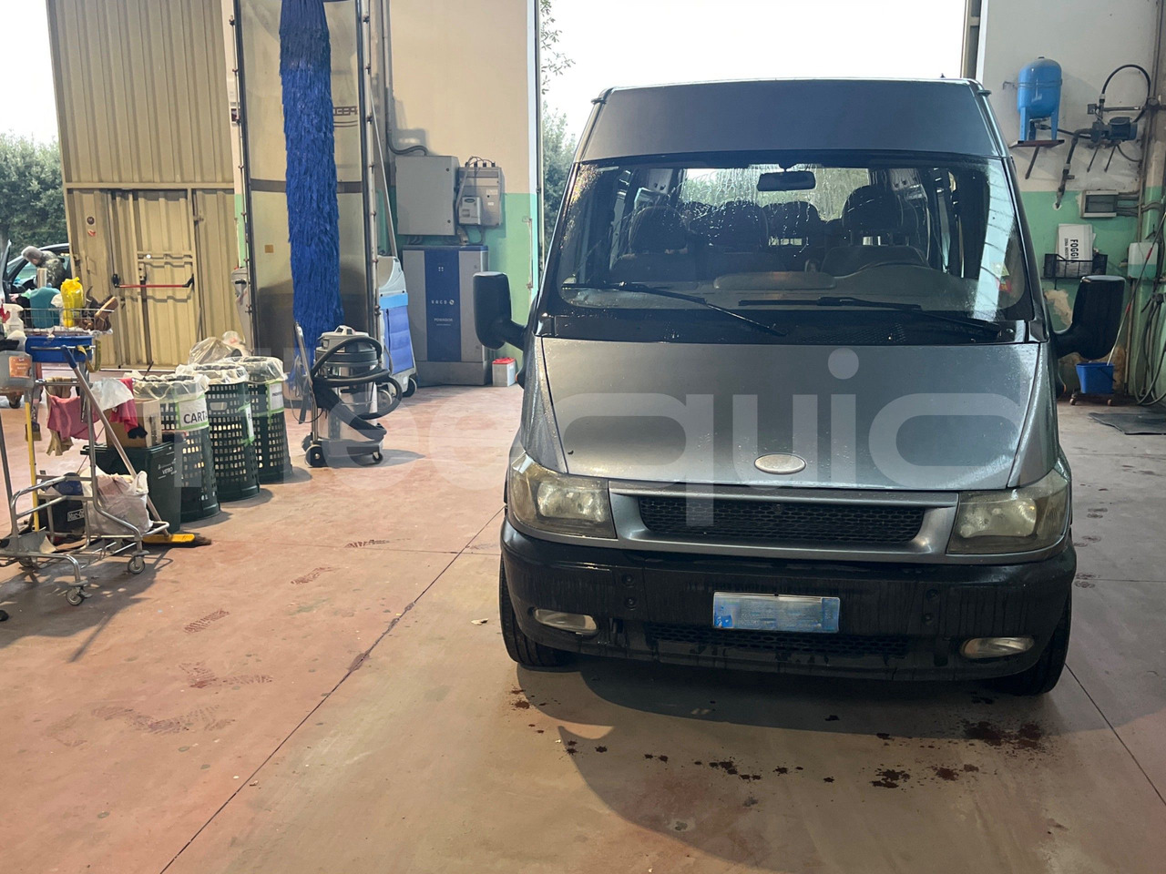Ford Transit - Suburban bus: picture 2 Ford Transit - Suburban bus: picture 2