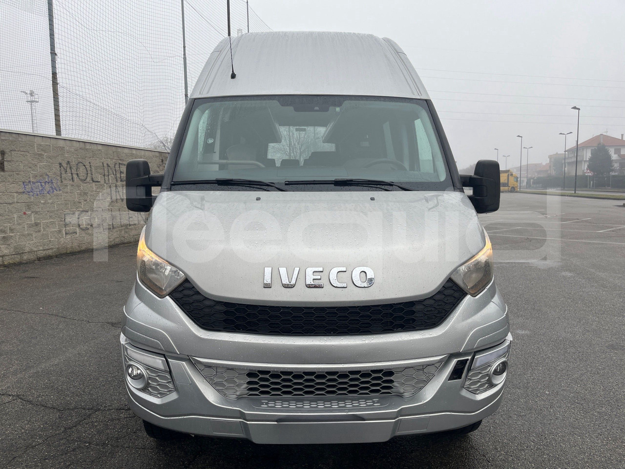 Iveco Daily - Suburban bus: picture 2 Iveco Daily - Suburban bus: picture 2