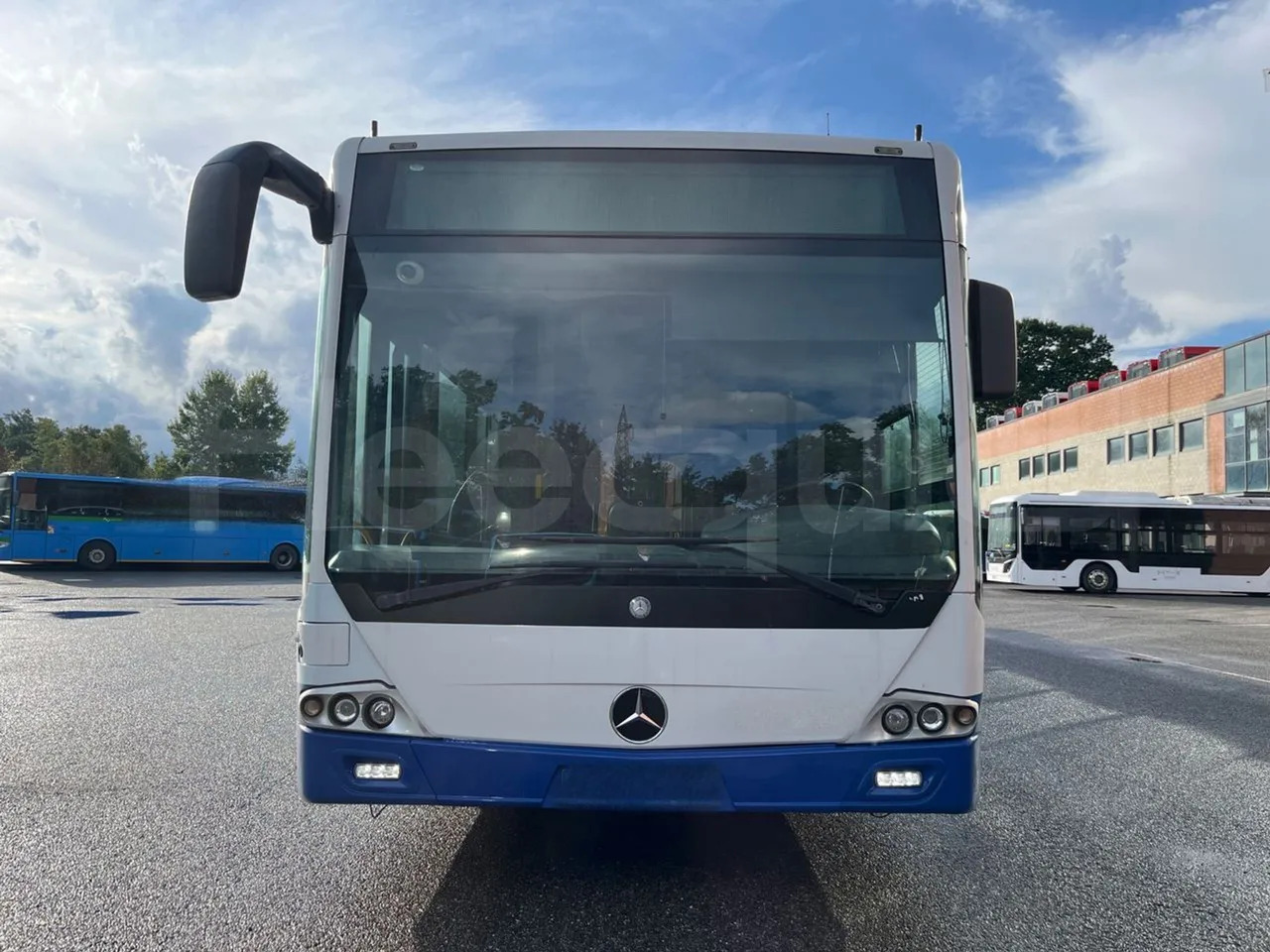 Mercedes-Benz Conecto - Articulated bus: picture 2 Mercedes-Benz Conecto - Articulated bus: picture 2