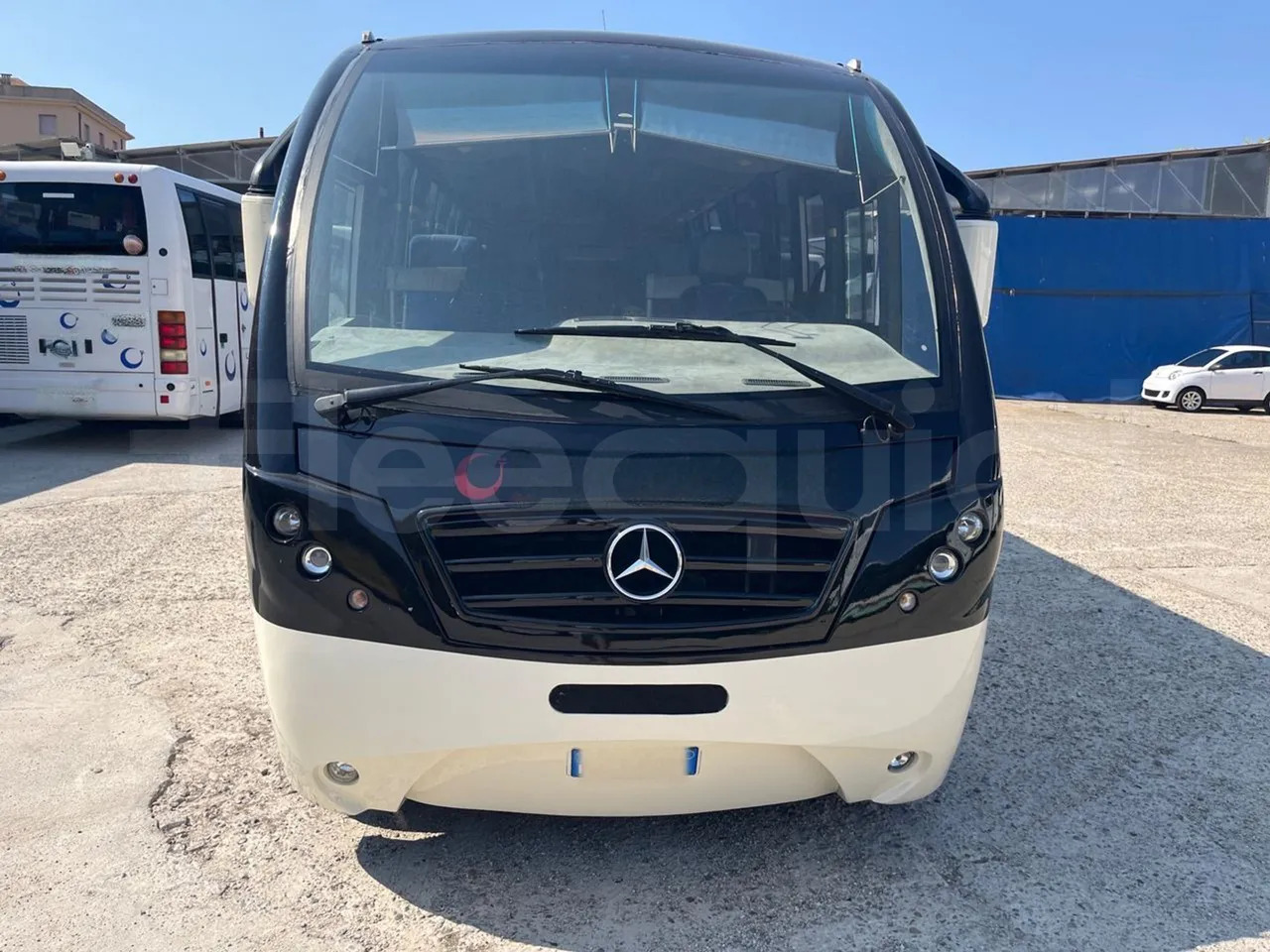 Mercedes-Benz MB 818 S - Coach: picture 2 Mercedes-Benz MB 818 S - Coach: picture 2