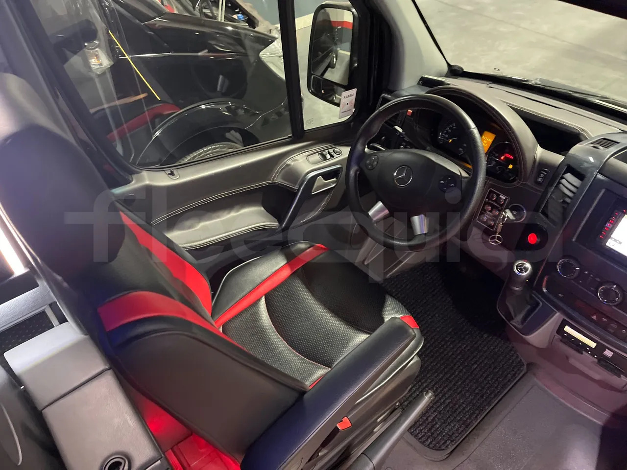 Minibus, Passenger van Mercedes-Benz Sprinter: picture 21