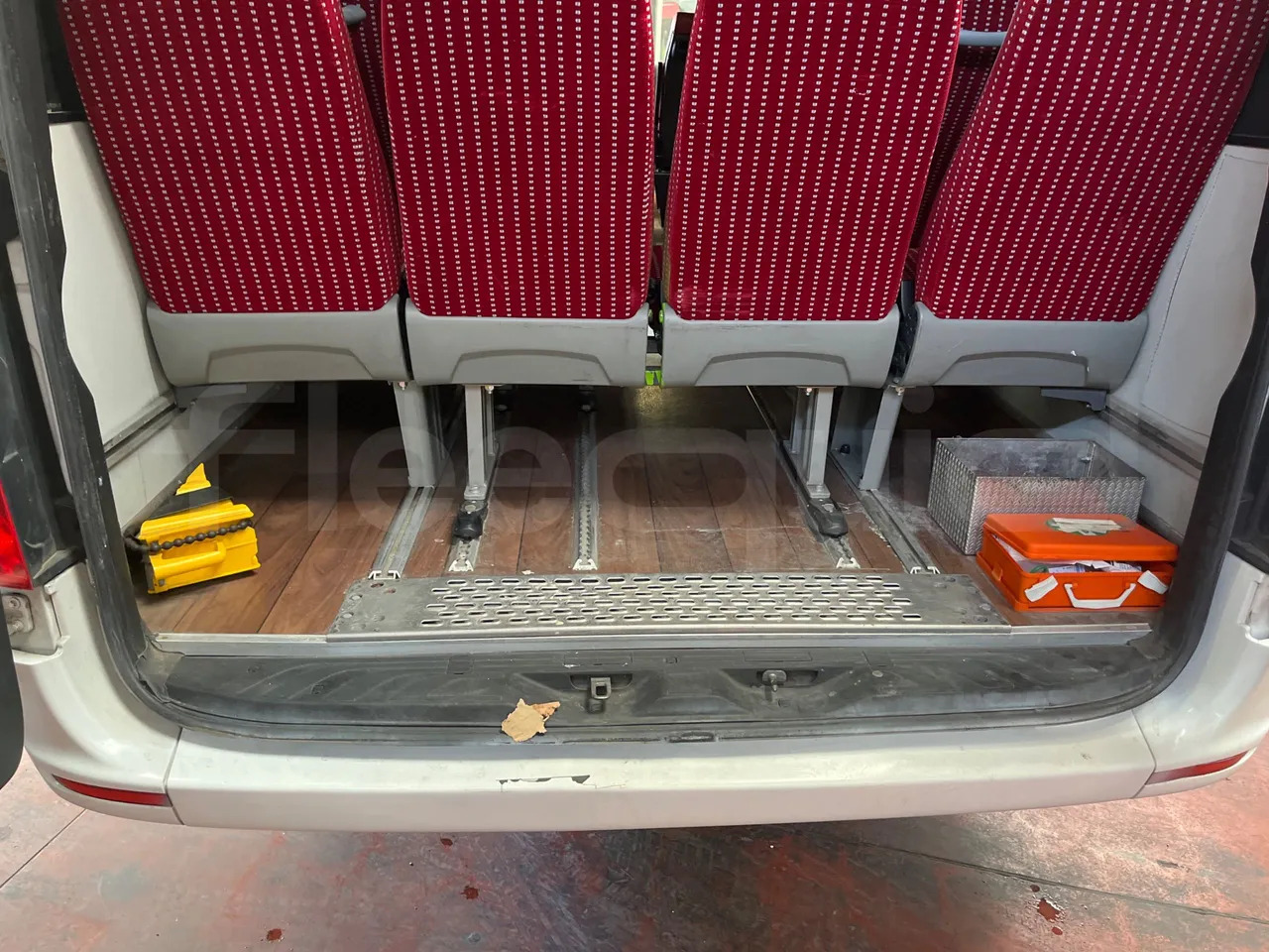 Suburban bus Mercedes-Benz Sprinter: picture 7