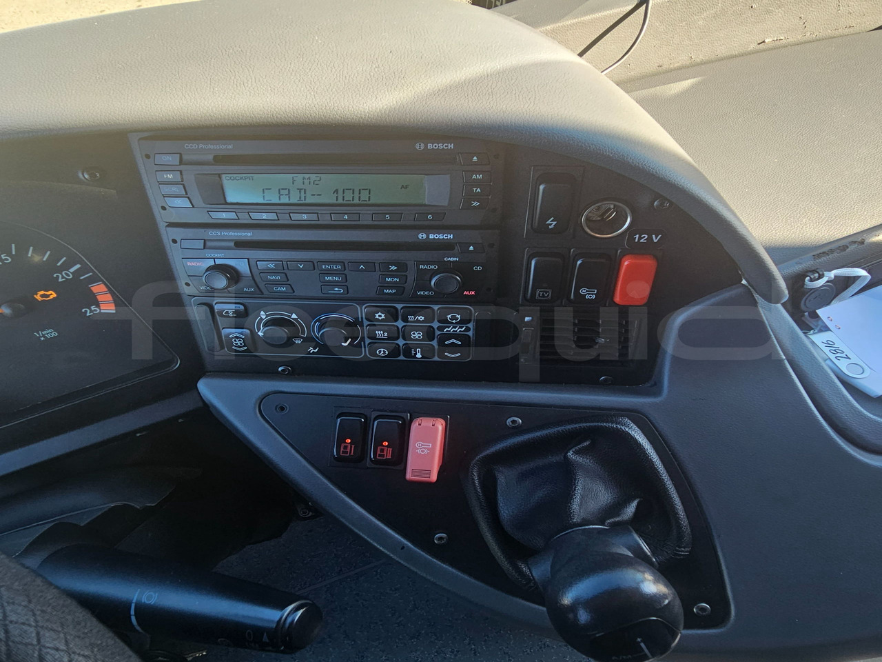 Coach Mercedes-Benz Tourismo: picture 14