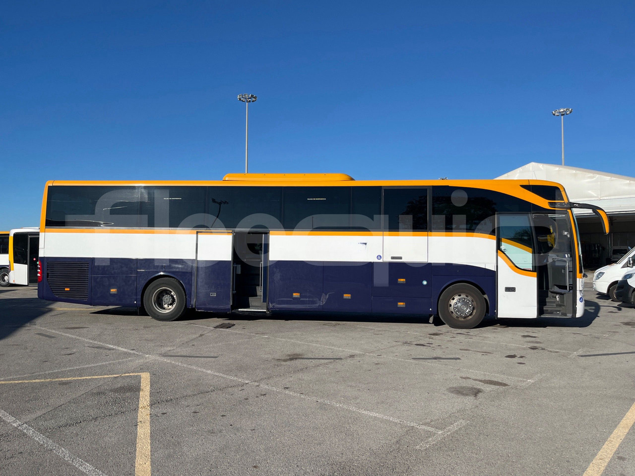 Coach Mercedes-Benz Tourismo: picture 17