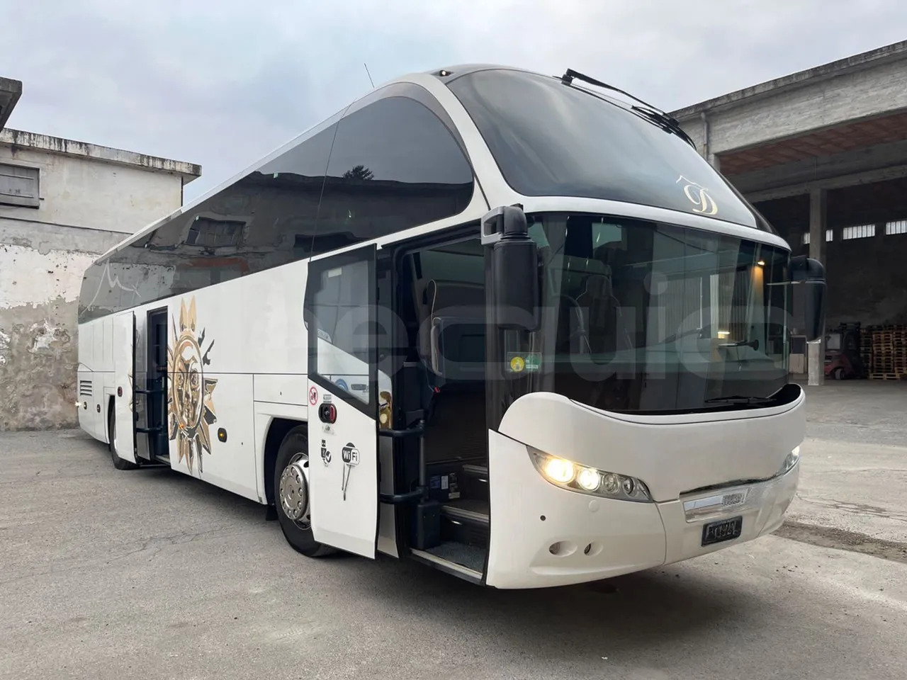 Coach Neoplan Cityliner: picture 12
