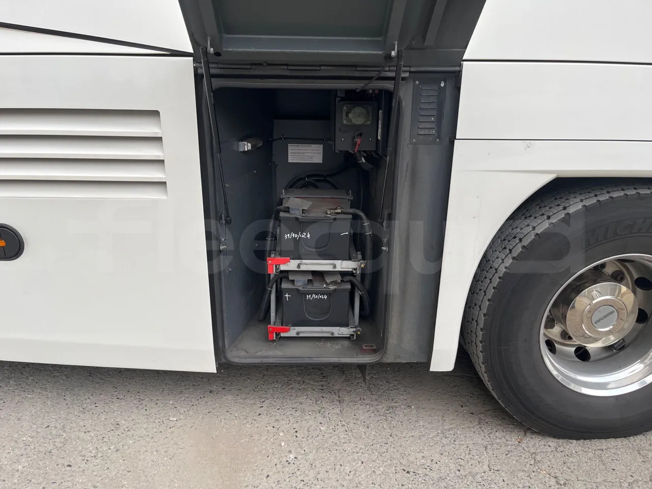 Coach Neoplan Cityliner: picture 17