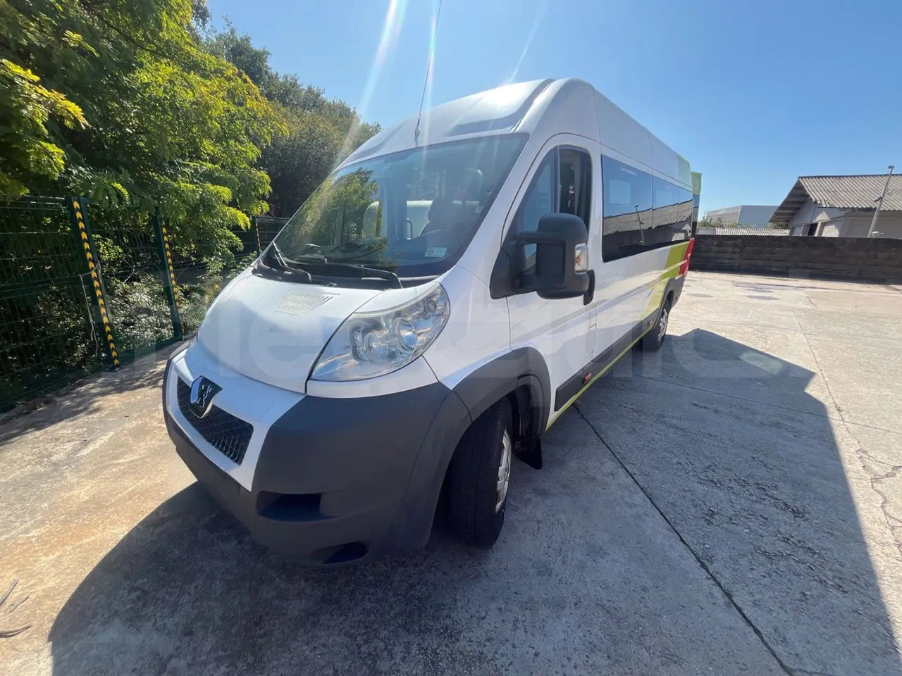 Peugeot 17P 440 BOXER - Suburban bus: picture 4 Peugeot 17P 440 BOXER - Suburban bus: picture 4