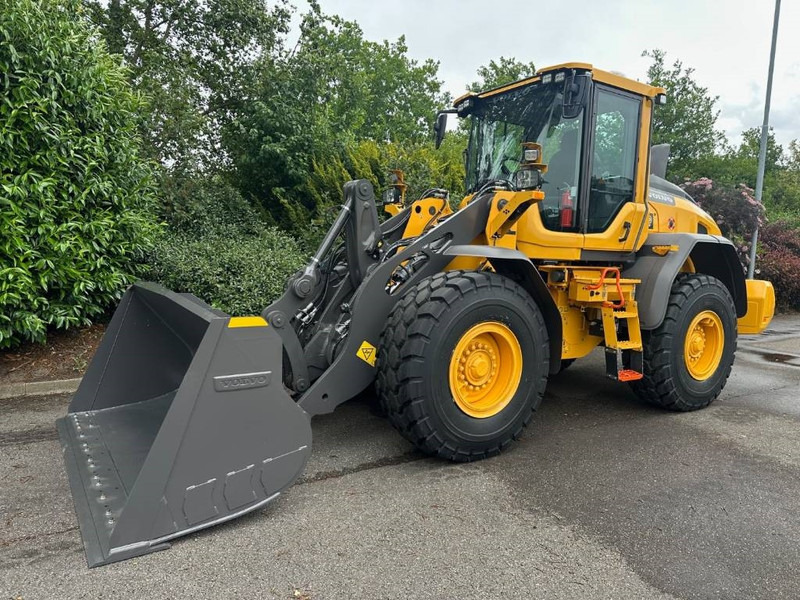 Volvo L 70 H2 - Wheel loader: picture 3 Volvo L 70 H2 - Wheel loader: picture 3