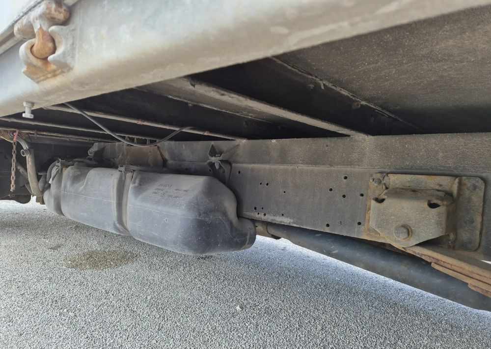 Skrzynia ładunkowa 4m Iveco - Flatbed body: picture 5 Skrzynia ładunkowa 4m Iveco - Flatbed body: picture 5