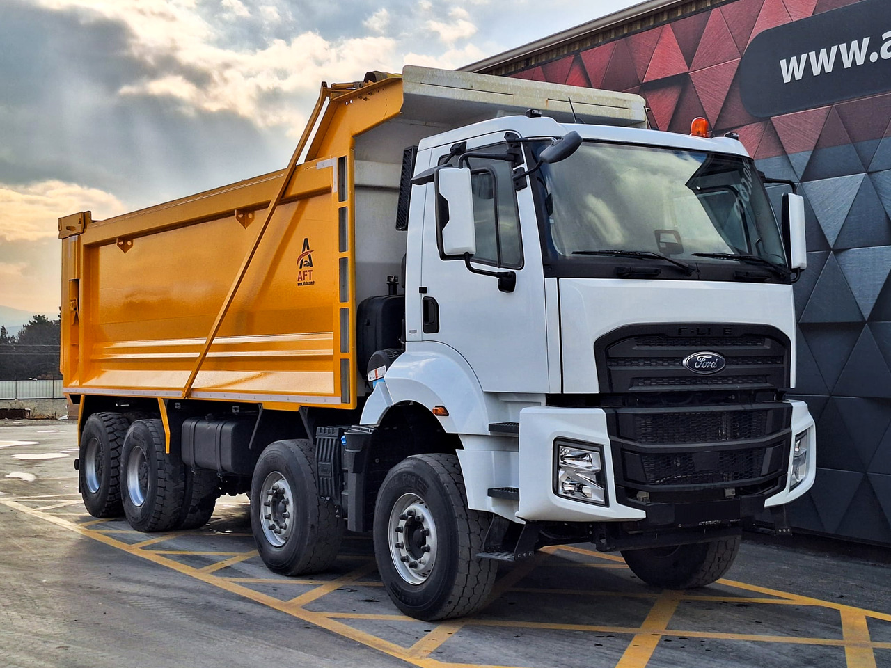 FORD 4445 XD - Tipper: picture 3 FORD 4445 XD - Tipper: picture 3