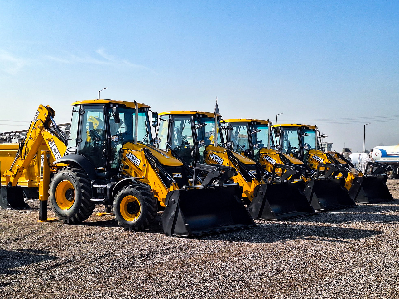 JCB 3CX ECO - Backhoe loader: picture 2 JCB 3CX ECO - Backhoe loader: picture 2