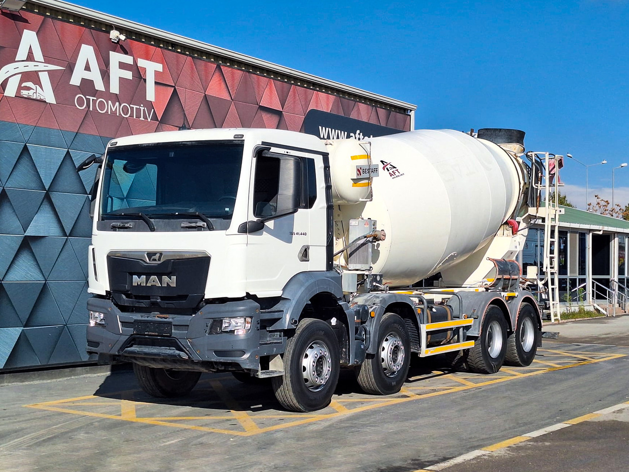 MAN TGS 41.440 - Concrete mixer truck: picture 1 MAN TGS 41.440 - Concrete mixer truck: picture 1