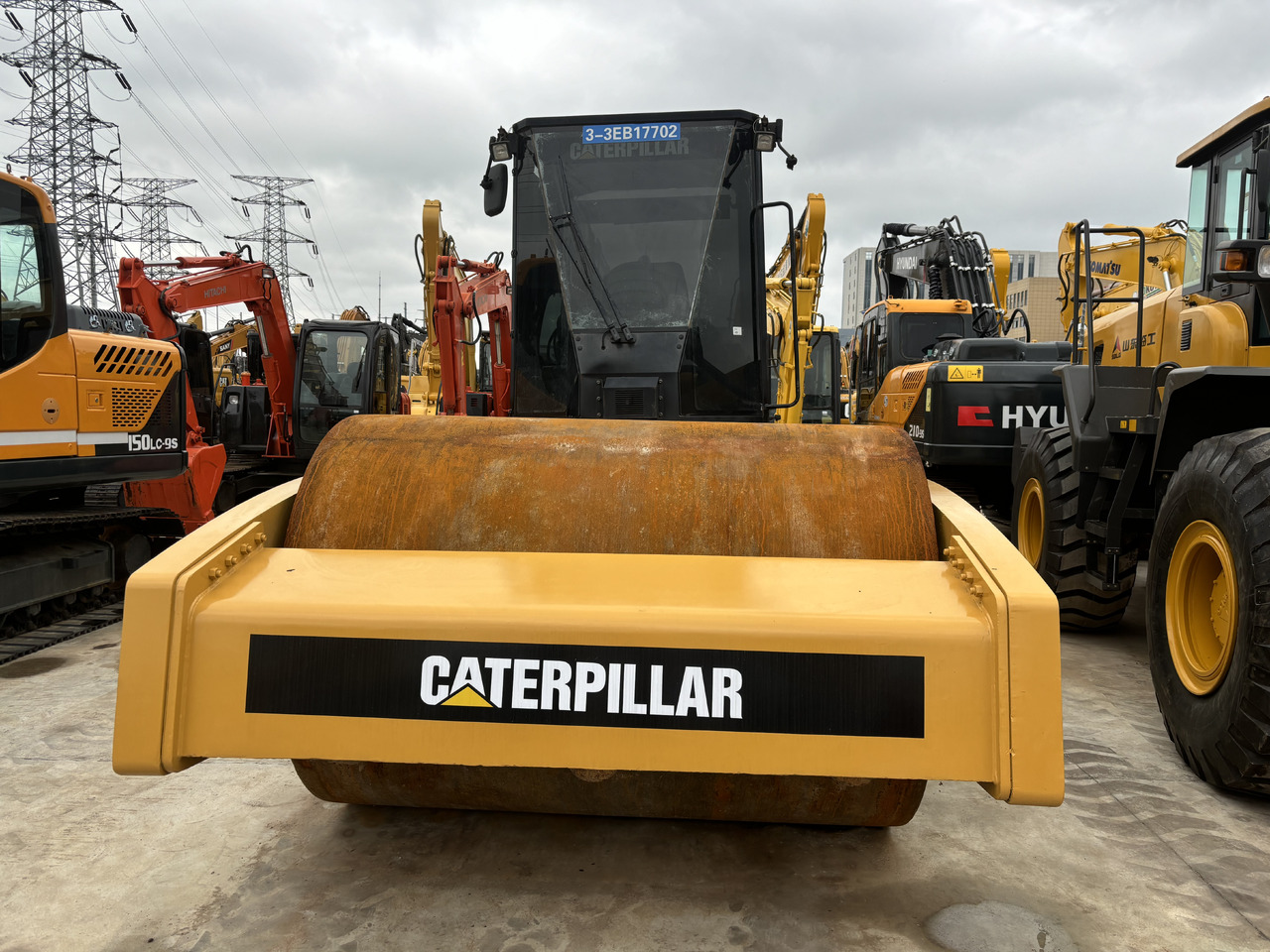 CATERPILLAR CS76 road roller Road construction - Compactor: picture 1 CATERPILLAR CS76 road roller Road construction - Compactor: picture 1