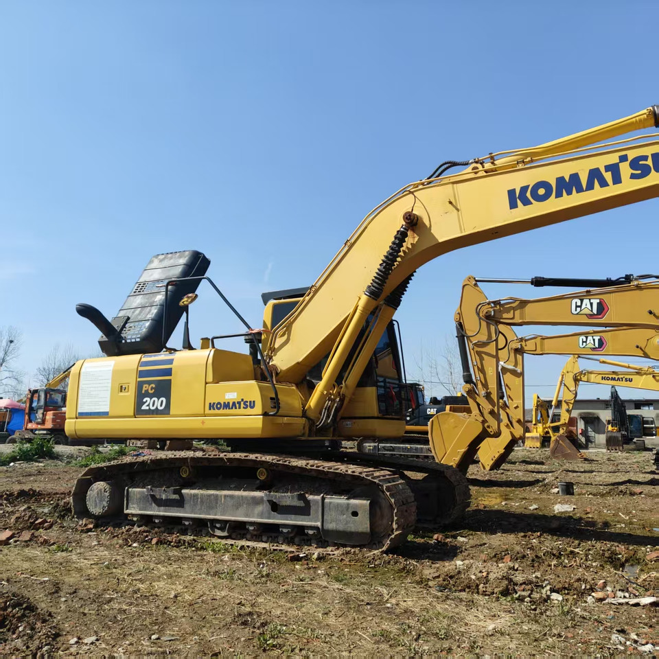 KOMATSU pc200 hot sale 20 tons excavator japan brand - Crawler excavator: picture 4 KOMATSU pc200 hot sale 20 tons excavator japan brand - Crawler excavator: picture 4