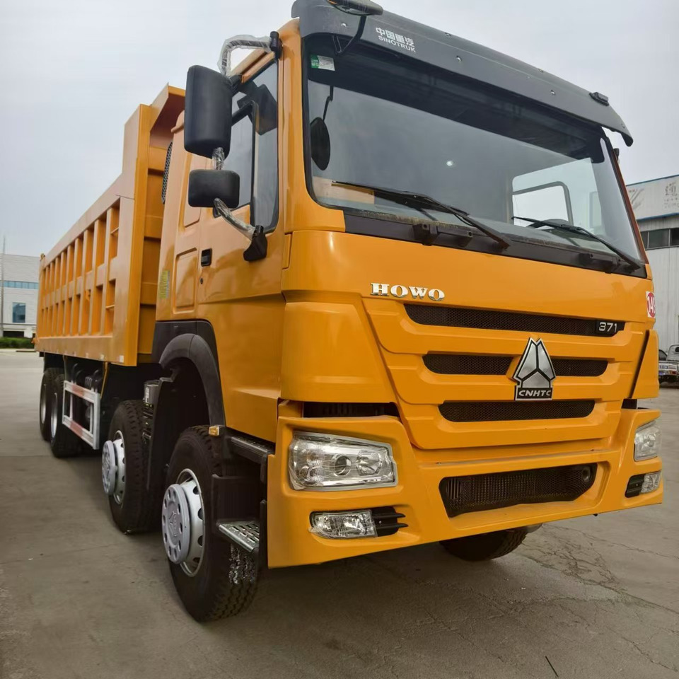 Tipper SINOTRUK howo 371 8x4 dump truck: picture 8 Tipper SINOTRUK howo 371 8x4 dump truck: picture 8