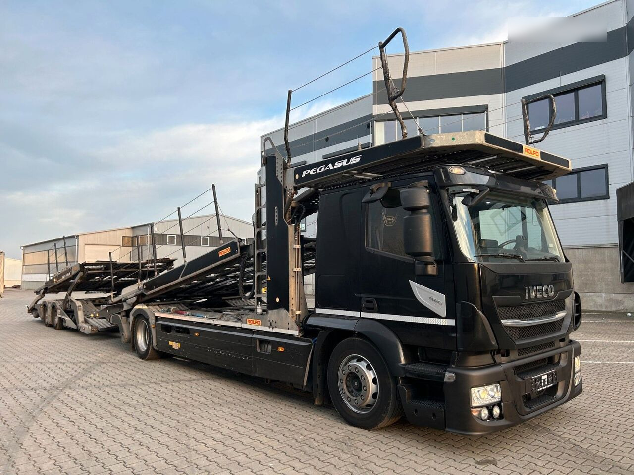IVECO Stralis 460 - Autotransporter truck: picture 4 IVECO Stralis 460 - Autotransporter truck: picture 4