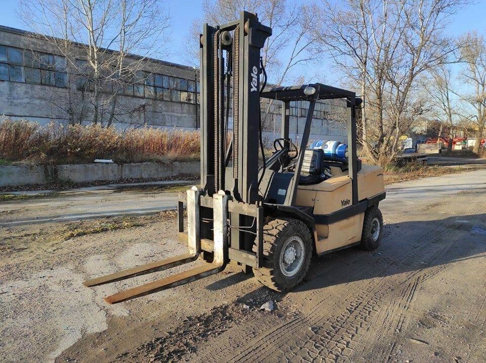 Yale GLP110MJN - Material handling equipment: picture 2 Yale GLP110MJN - Material handling equipment: picture 2