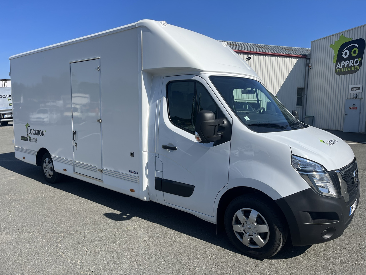 NISSAN INTERSTAR 2.3DCI170 PLANCHE CABINE - Closed box van: picture 1 NISSAN INTERSTAR 2.3DCI170 PLANCHE CABINE - Closed box van: picture 1