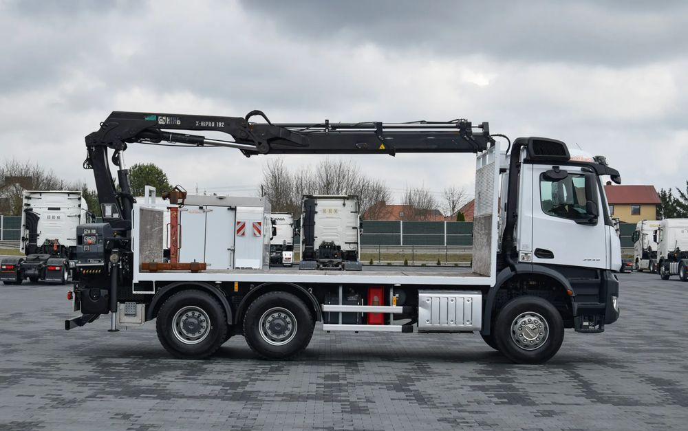Mercedes-Benz AROCS 2636 / 6x4 / HIAB X-HIPRO 192 E-3 / WYSUW x3 / ROTATOR / STEROWANIE RADIOWE / UDT / PODPORY HYDRAULICZNE / AUTOMAT / KAMERA COFANIA / NISKI PRZEBIEG / SPROWADZONY - Dropside/ Flatbed truck, Crane truck: picture 4 Mercedes-Benz AROCS 2636 / 6x4 / HIAB X-HIPRO 192 E-3 / WYSUW x3 / ROTATOR / STEROWANIE RADIOWE / UDT / PODPORY HYDRAULICZNE / AUTOMAT / KAMERA COFANIA / NISKI PRZEBIEG / SPROWADZONY - Dropside/ Flatbed truck, Crane truck: picture 4