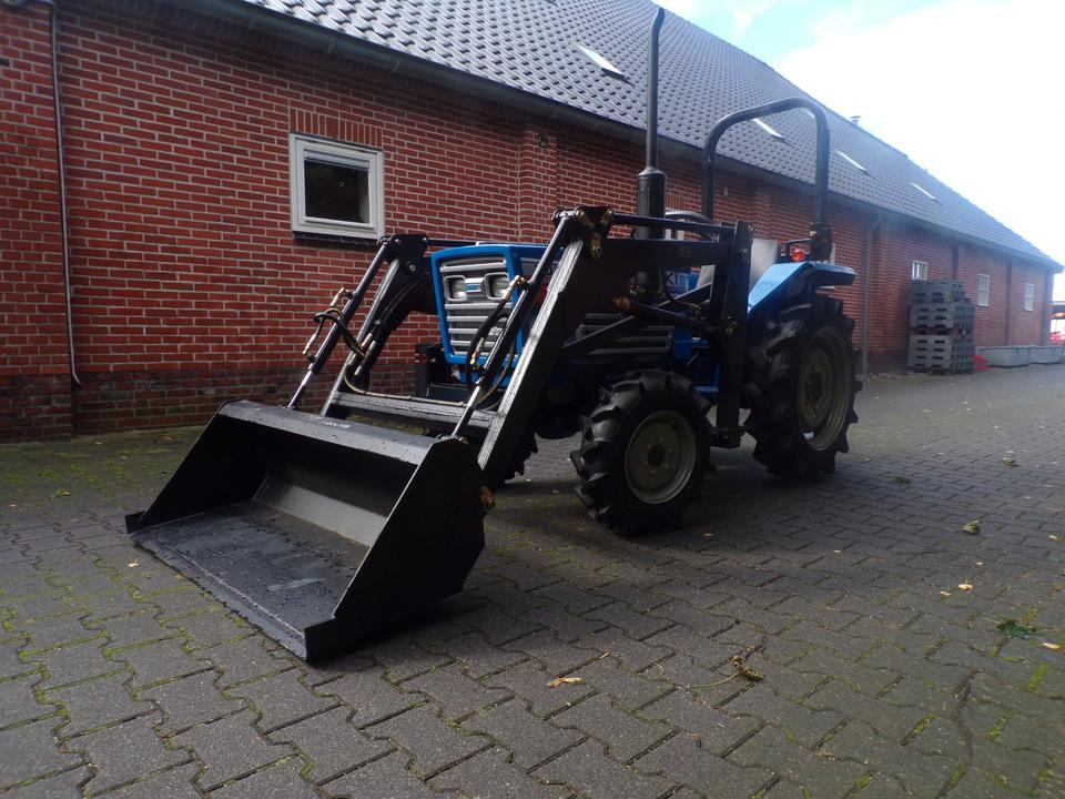 Kleintraktor Iseki TU1700 mit Frontlader ab 125 € pro Monat. - Mini tractor: picture 1 Kleintraktor Iseki TU1700 mit Frontlader ab 125 € pro Monat. - Mini tractor: picture 1