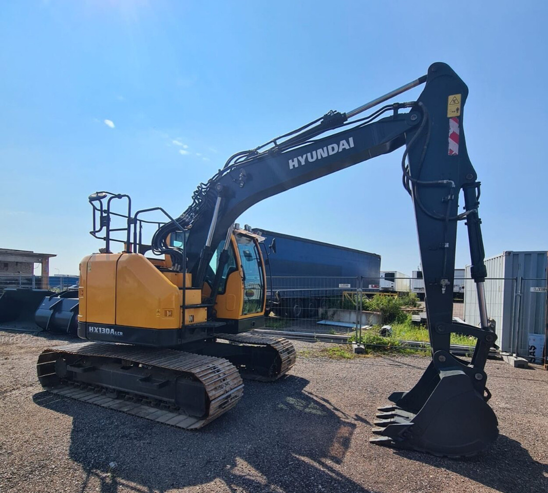 HYUNDAI HX130ALCR - Crawler excavator: picture 3 HYUNDAI HX130ALCR - Crawler excavator: picture 3