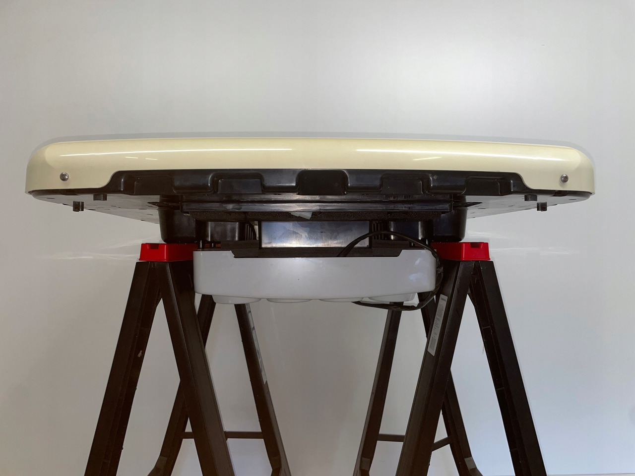 KLIMATYZACJA POSTOJOWA SLIM SCANIA NTG MC2358116 - AC compressor for Truck: picture 4 KLIMATYZACJA POSTOJOWA SLIM SCANIA NTG MC2358116 - AC compressor for Truck: picture 4