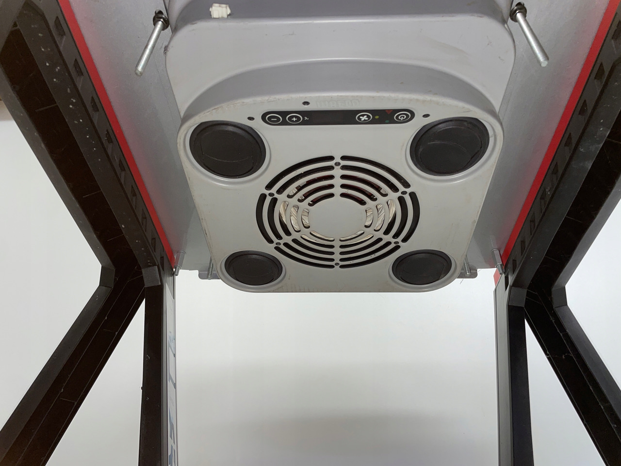 KLIMATYZACJA POSTOJOWA WAECO CA800 MAN SCANIA VOLVO DAF CA-0800-DC - AC compressor for Truck: picture 5 KLIMATYZACJA POSTOJOWA WAECO CA800 MAN SCANIA VOLVO DAF CA-0800-DC - AC compressor for Truck: picture 5