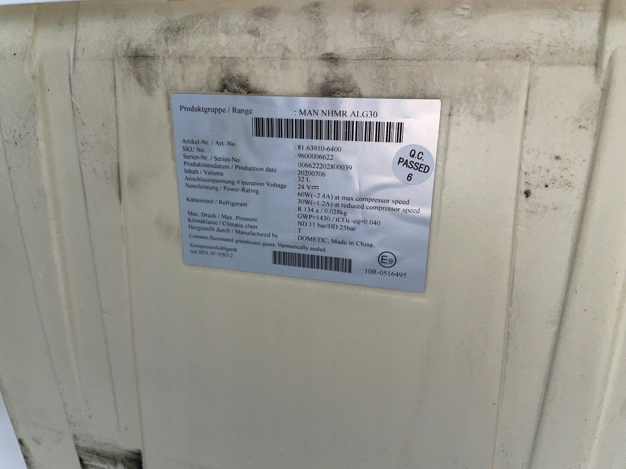 LODÓWKA CHŁODZIARKA MAN TGS TGL TGM 3 TGS3 EURO 6 81639106400 - Cab and interior for Truck: picture 4 LODÓWKA CHŁODZIARKA MAN TGS TGL TGM 3 TGS3 EURO 6 81639106400 - Cab and interior for Truck: picture 4