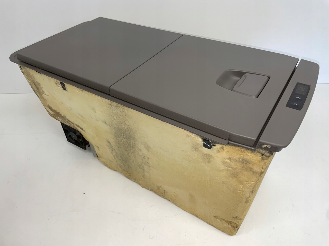 LODÓWKA CHŁODZIARKA SCANIA S 2706575 40 LITRÓW - Cab and interior for Truck: picture 2 LODÓWKA CHŁODZIARKA SCANIA S 2706575 40 LITRÓW - Cab and interior for Truck: picture 2