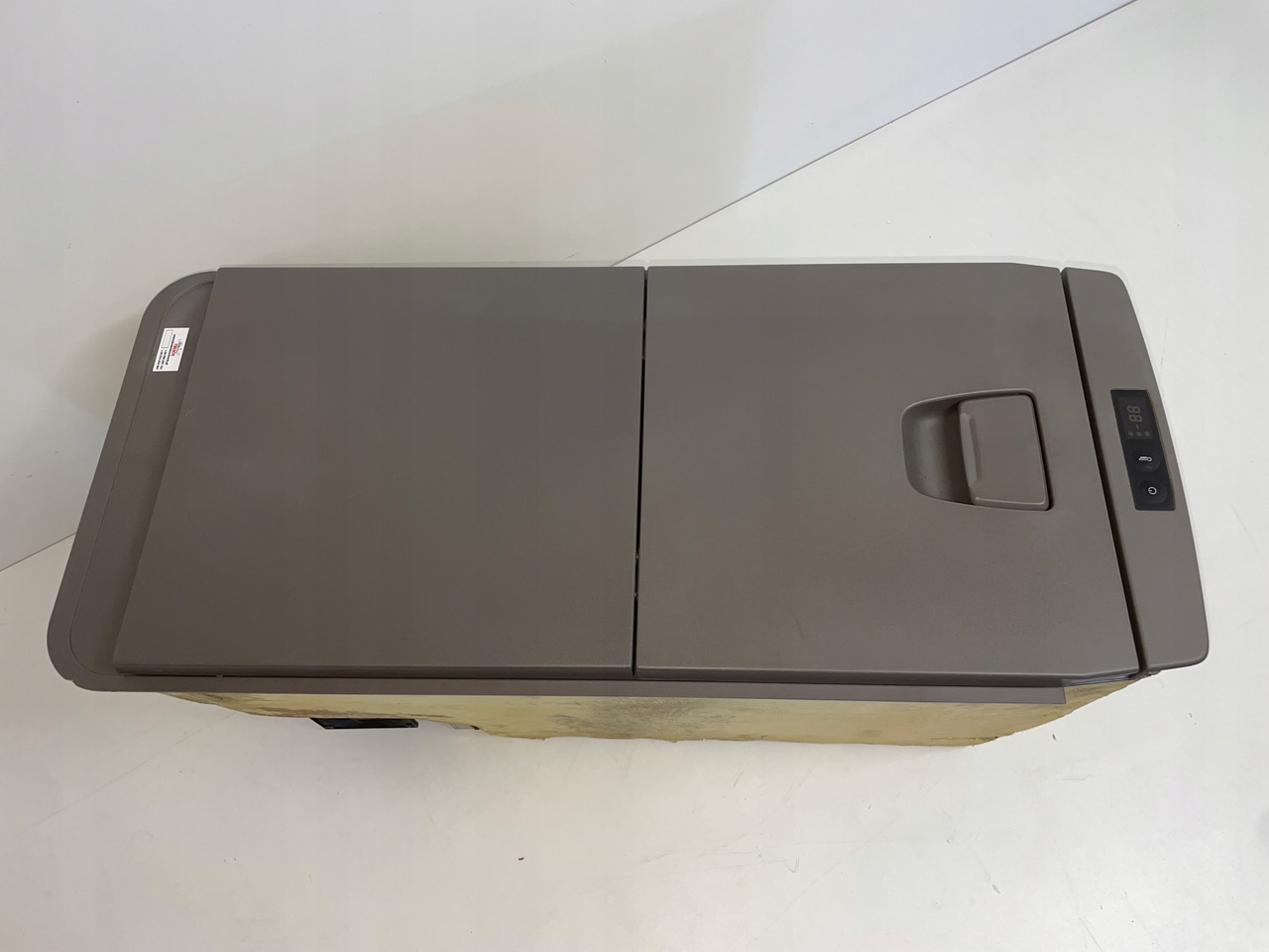 LODÓWKA CHŁODZIARKA SCANIA S 2706575 40 LITRÓW - Cab and interior for Truck: picture 1 LODÓWKA CHŁODZIARKA SCANIA S 2706575 40 LITRÓW - Cab and interior for Truck: picture 1