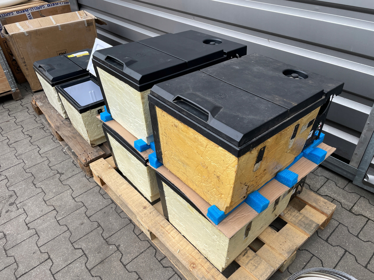 LODÓWKA RENAULT GAMA T RANGE C KABINA HIGH - Cab and interior for Truck: picture 1 LODÓWKA RENAULT GAMA T RANGE C KABINA HIGH - Cab and interior for Truck: picture 1