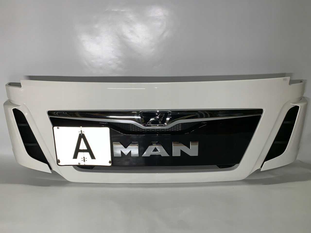 MASKA ATRAPA MAN TGS EURO 6 LIFT 975 - Hood for Truck: picture 1 MASKA ATRAPA MAN TGS EURO 6 LIFT 975 - Hood for Truck: picture 1