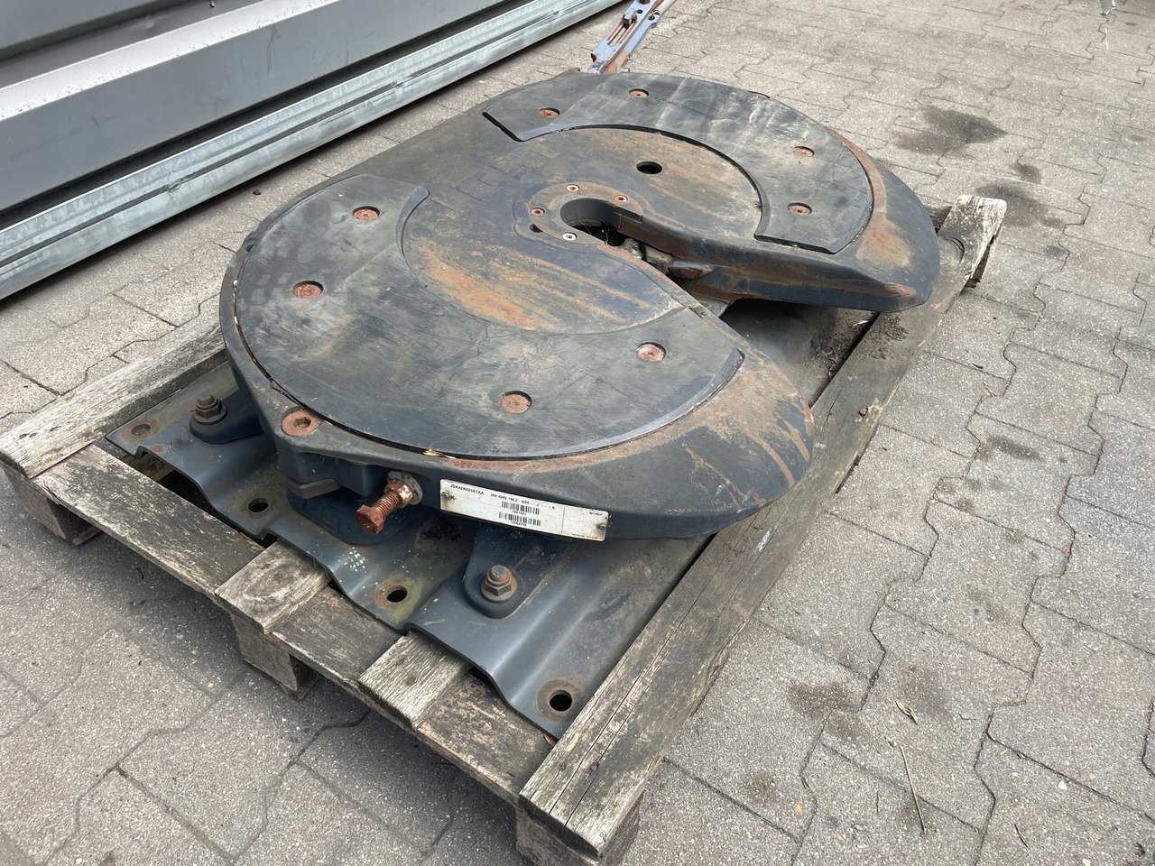 SIODŁO JOST MERCEDES ACTROS MP4 MP 4 A9603170021 - Body and exterior for Truck: picture 2 SIODŁO JOST MERCEDES ACTROS MP4 MP 4 A9603170021 - Body and exterior for Truck: picture 2